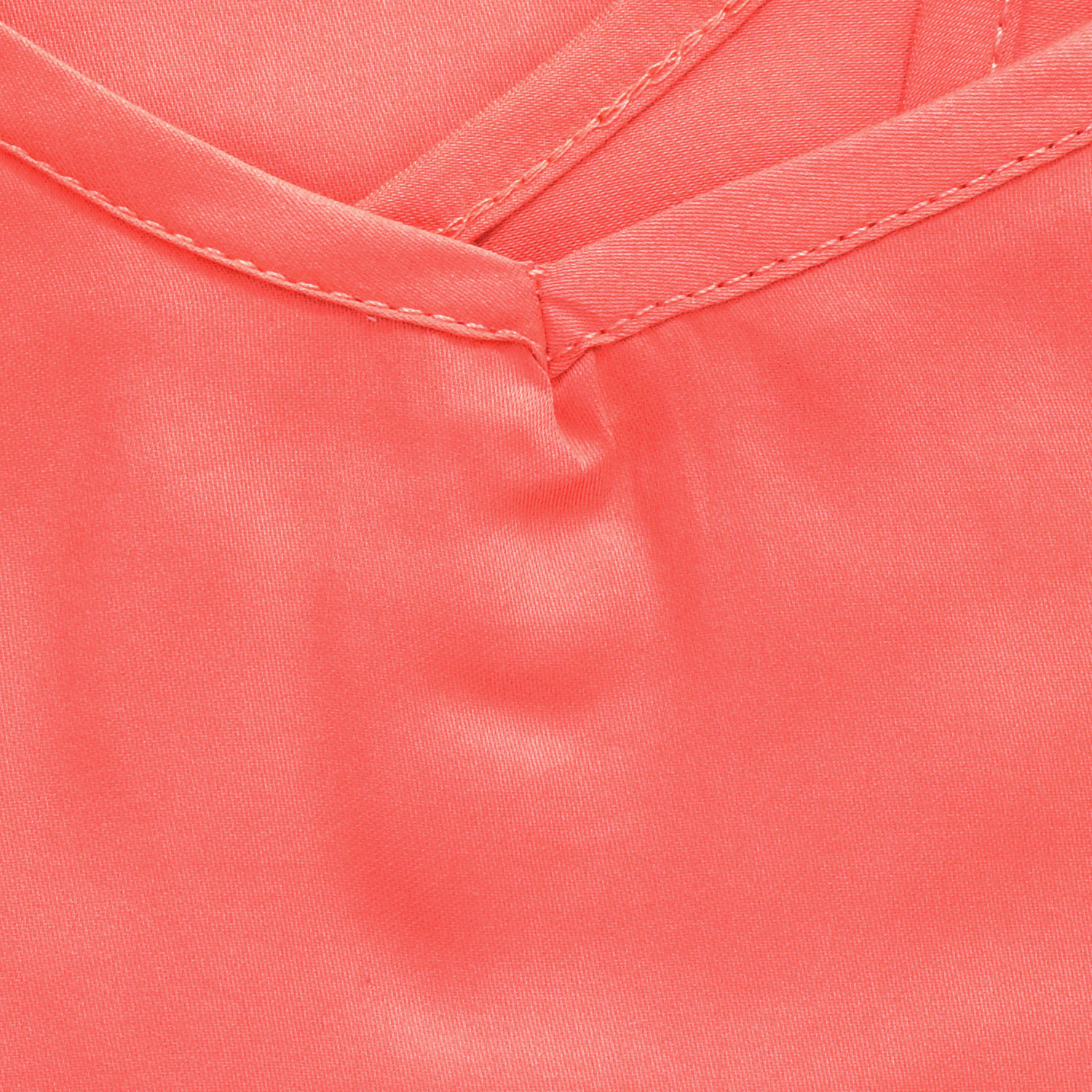 Pyjama long pour femme en satin 100% coton, coupe classique. Coloris Tulipes