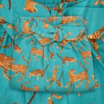 short femme en satin de coton motif jaguars fabrique au portugal 2