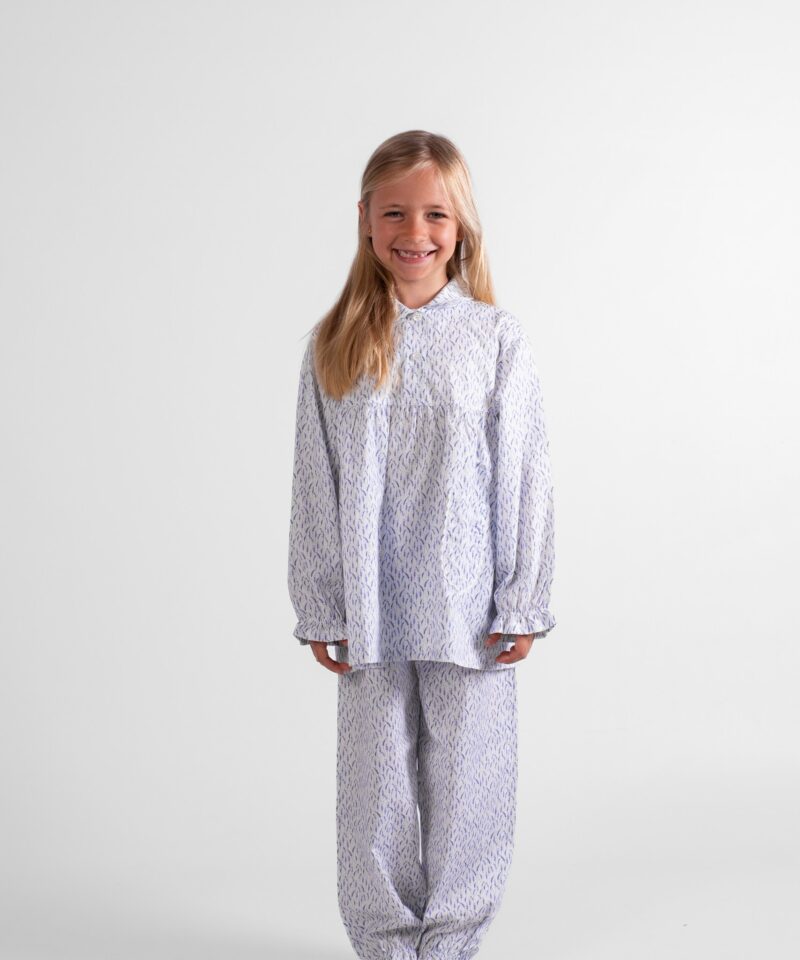 Pyjama deux pièces fille en coton motif fleur de lavande.