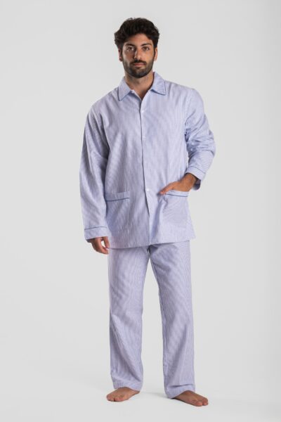 Pyjama homme deux pièces en pilou flanelle de coton rayure bleu blanc chaud et doux pour hiver motif tignes