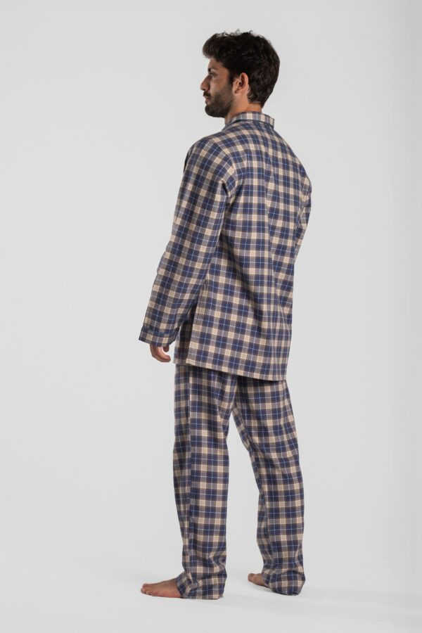 Pyjama homme deux pièces en pilou flanelle de coton carreaux bleu beige chaud et doux pour l’hiver motif les arcs.