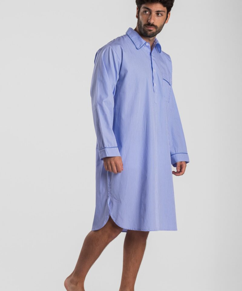 Chemise de nuit homme rayé bleu/blanc en popeline de coton. Liquette pour homme confortable et ample classique pour homme.  Motif Capri