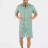 Pyjama court homme popeline de coton motif golf – Un bermuda et une chemise avec des motifs de golf, alliant confort et style pour les amateurs de sport.