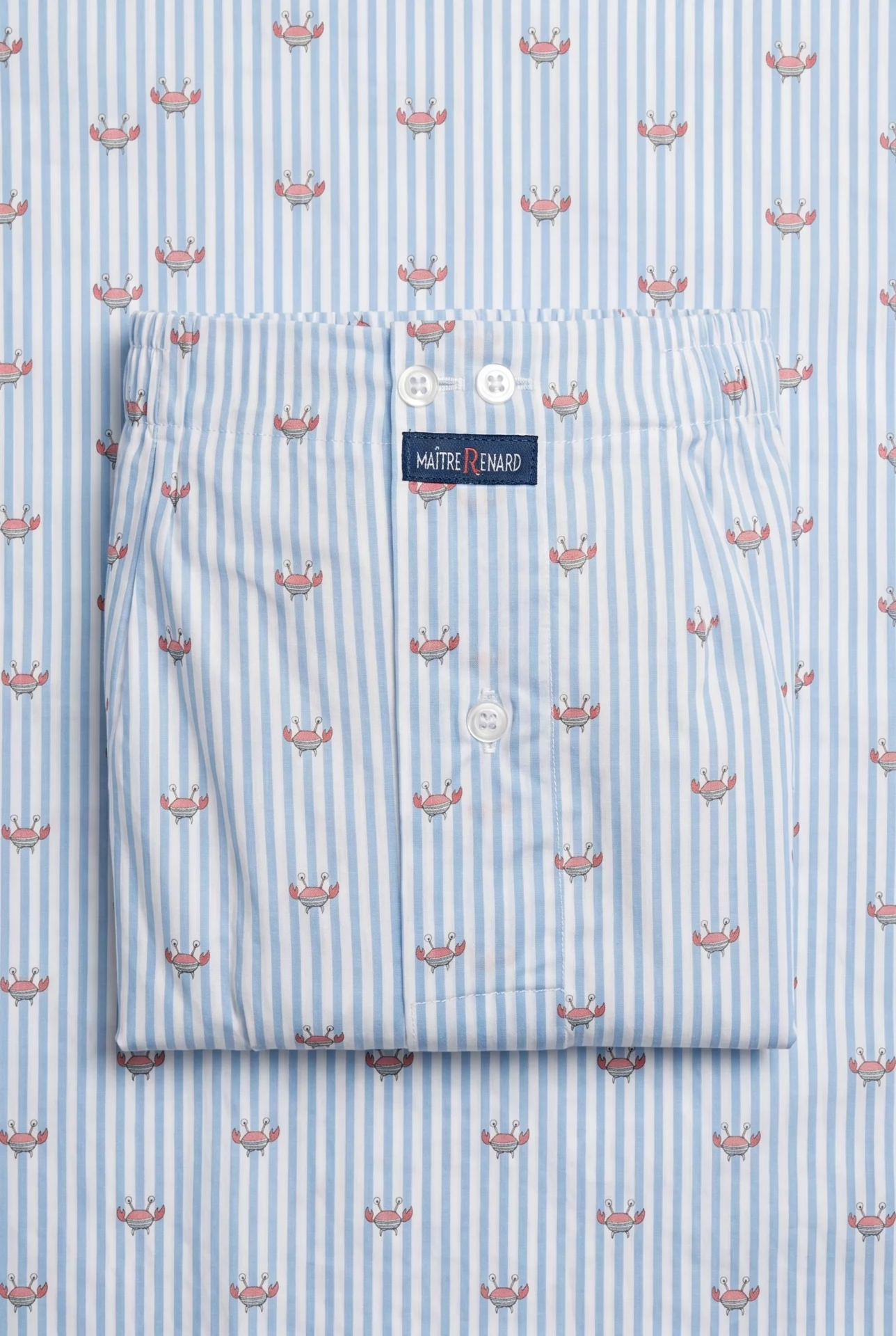 Zoom texture et finitions : Caleçon homme classique - Crabes marins (Réf : 2430000013881) en popeline de coton ( coton léger ). Vêtement de type caleçons homme. Maître Renard.