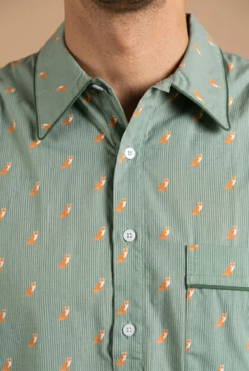 Vue détaillée : Chemise de nuit homme - Renards (Réf : 2430000014116) en popeline de coton ( coton léger ). Vêtement de type homme. Maître Renard.