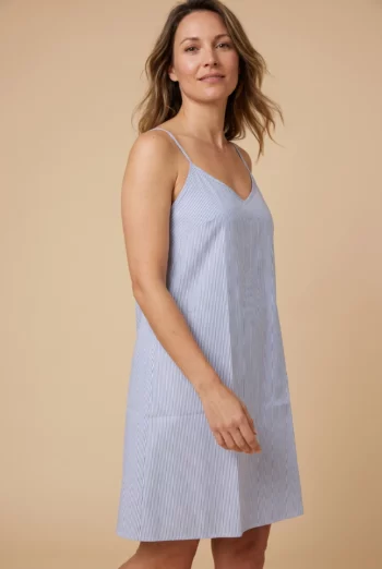 Vue d'ensemble : Nuisette femme - Bel Air (Réf : 2430000017001) en popeline de coton ( coton léger ). Vêtement de type femme. Maître Renard.