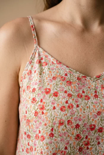 Vue d'ensemble : Nuisette femme - Mesdames (Réf : 2430000016981) en voile de coton ( coton très léger ). Vêtement de type femme. Maître Renard.