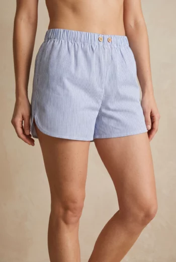 Vue détaillée : Short échancré femme - Bel Air (Réf : 2430000016844) en popeline de coton ( coton léger ). Vêtement de type femme. Maître Renard.