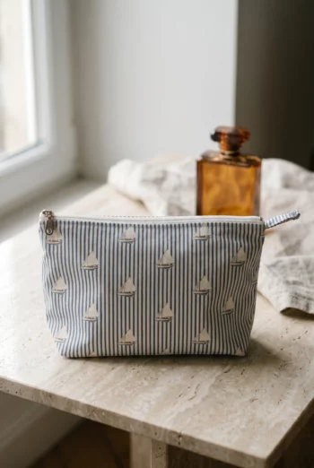 Trousse de toilette en coton enduit - Voiliers