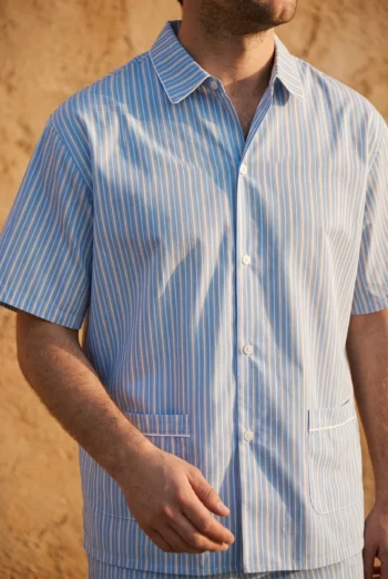 Vue d'ensemble : Pyjama court homme - Lancieux (Réf : 2430000016318) en popeline de coton ( coton léger ). Vêtement de type homme. Maître Renard.