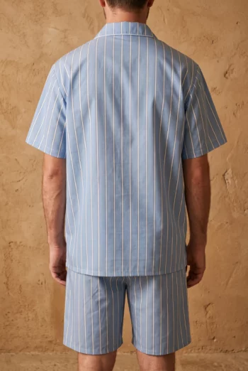 Vue d'ensemble : Pyjama court homme - Rimini (Réf : 2430000016295) en popeline de coton ( coton léger ). Vêtement de type homme. Maître Renard.